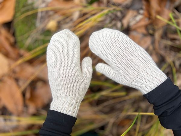 Come fare un paio di guanti a maglia